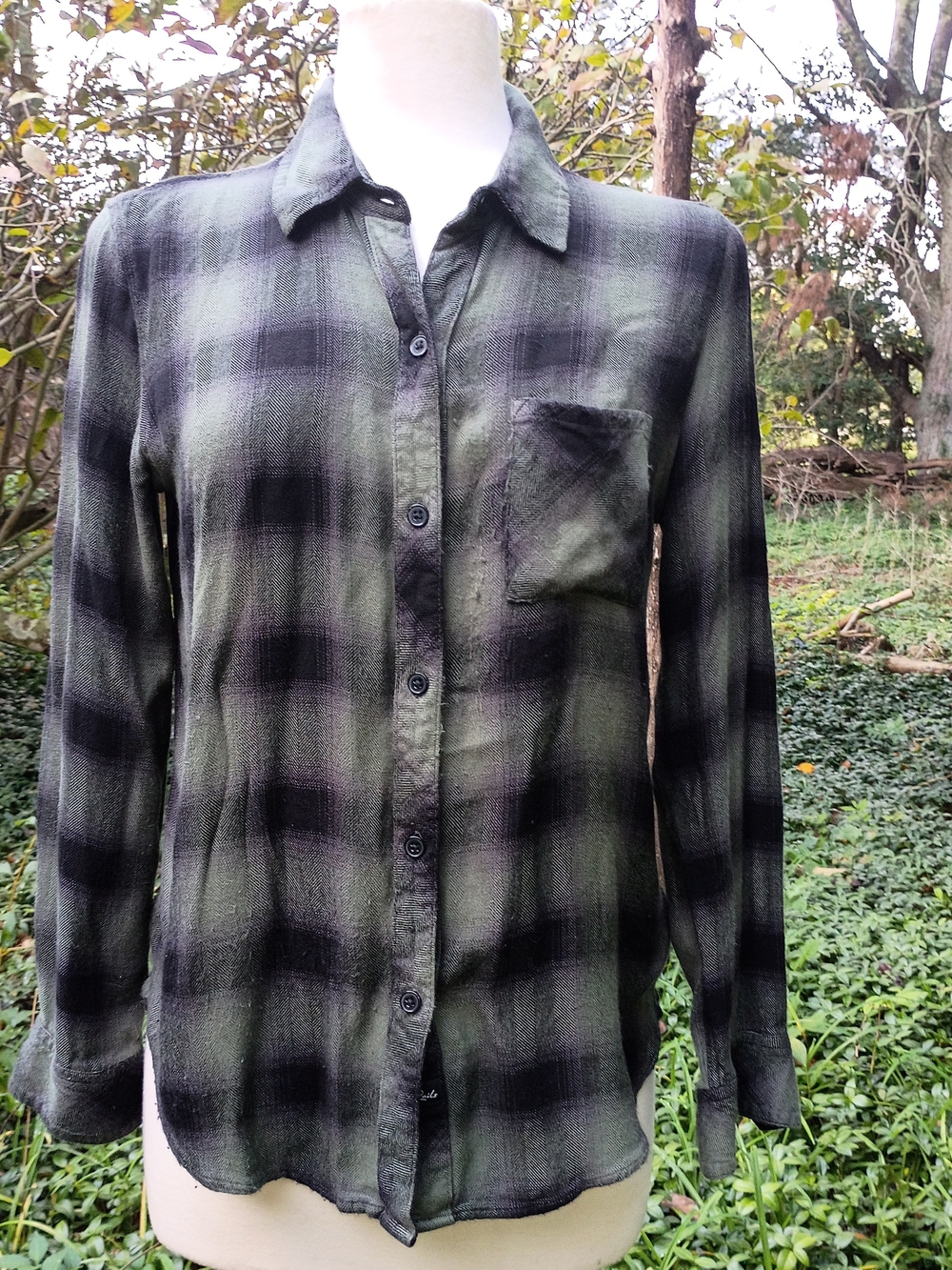 Rails Hunter Olive Green Black Plaid Ultra Soft Flannel Button Down Shirt Size M